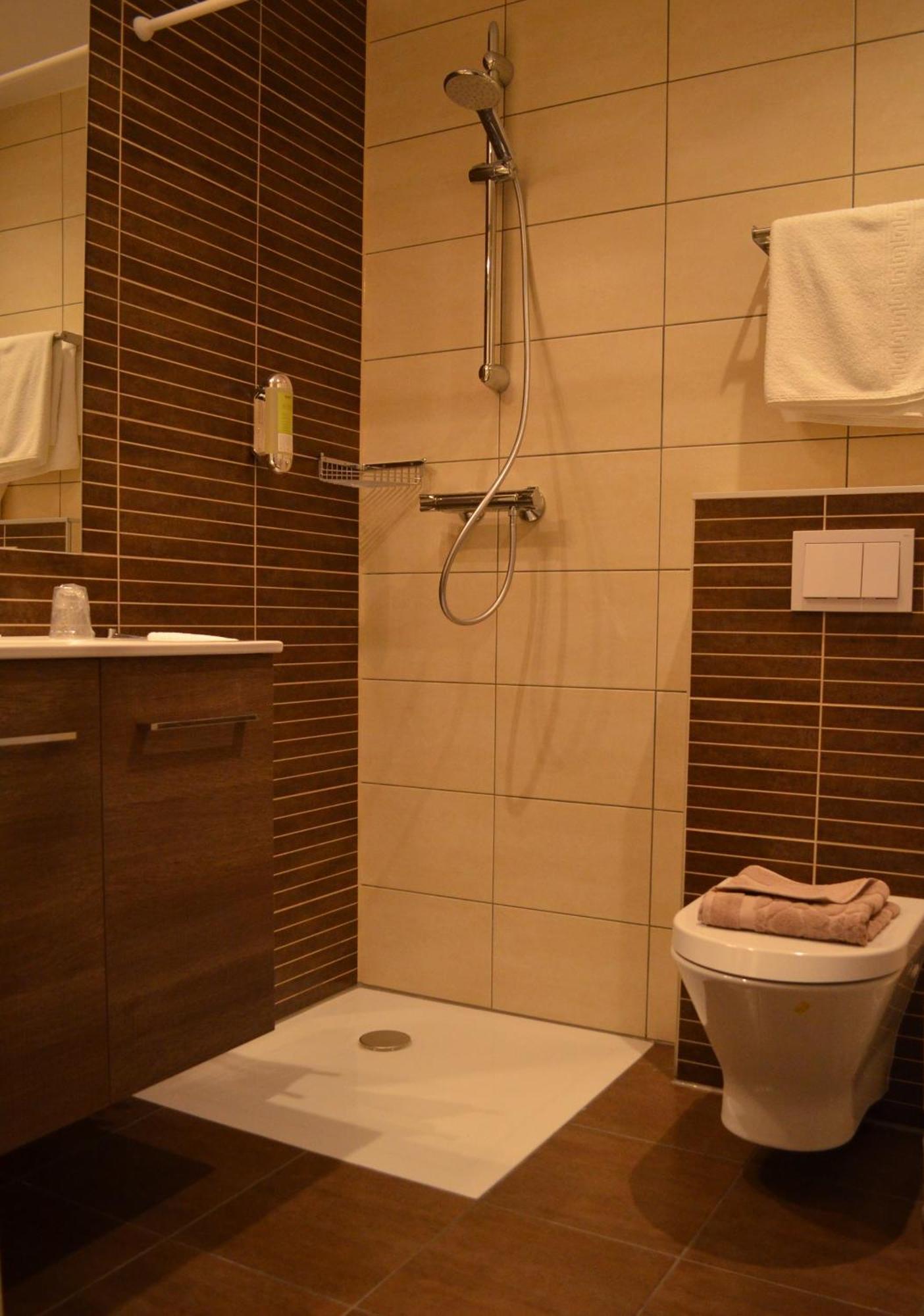 Hotel Restaurant La Couronne Ропенхайм Стая снимка
