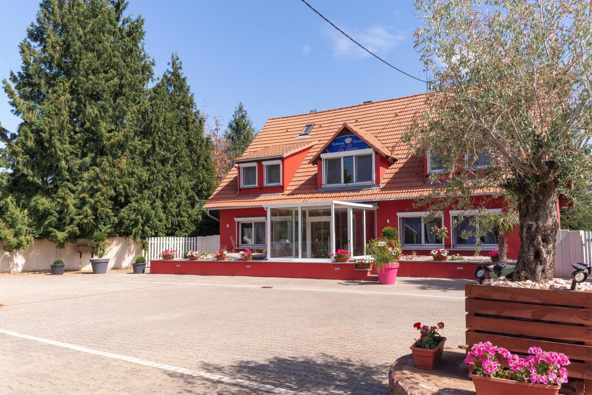 Hotel Restaurant La Couronne Ропенхайм Екстериор снимка