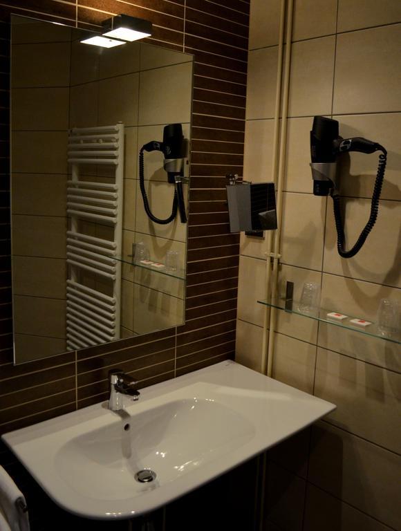 Hotel Restaurant La Couronne Ропенхайм Стая снимка